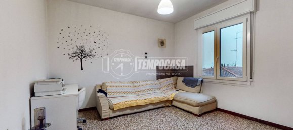2 bedrooms Apartment in Sassuolo, Italy No. 374754 5