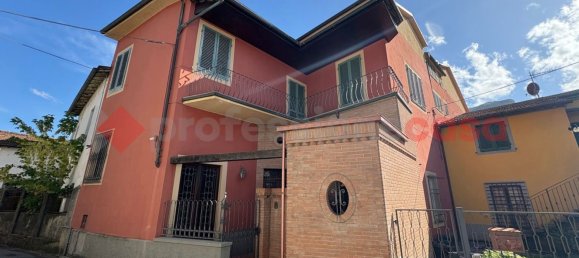 5 chambres Maison à Barga, Italy No. 334860 2