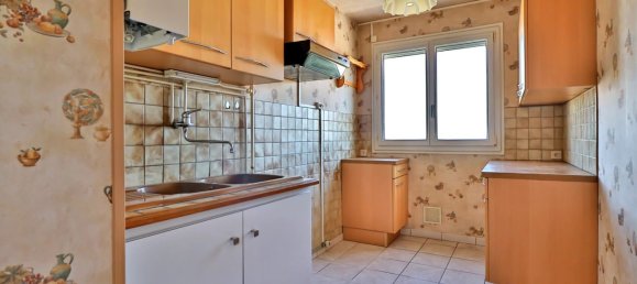 Квартира с 2 спальнями в Ла Шапель-Сен-Люк, Франция № 266042 5