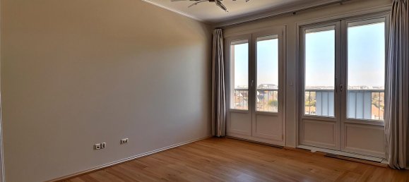 Квартира с 2 спальнями в Ла Шапель-Сен-Люк, Франция № 266042 2