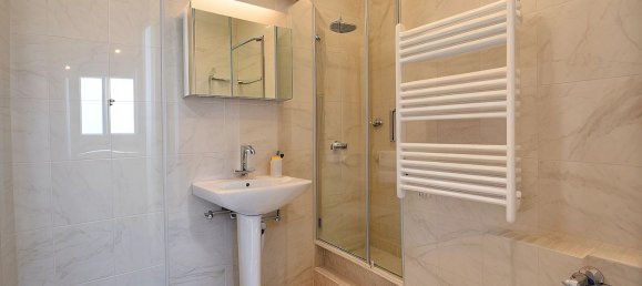 Квартира с 2 спальнями в Ла Шапель-Сен-Люк, Франция № 266042 8