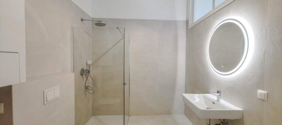 Квартира с 2 комнатами в Маргаретен, Австрия № 133205 4