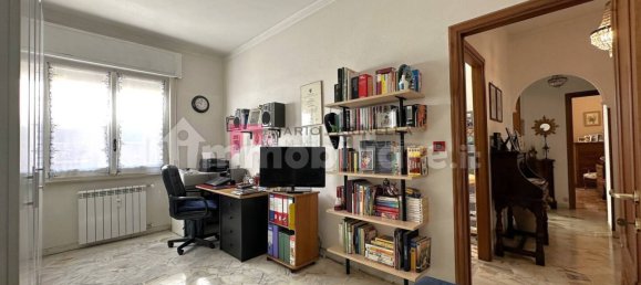 2 Schlafzimmer Wohnung in Genoa, Italy, Nr. 329861 12