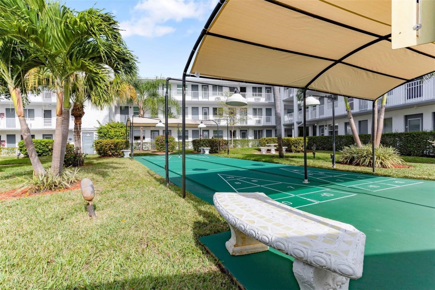 1 dormitorio propiedad comercial en venta en Miami, Miami-Dade, Florida, USA № 613386