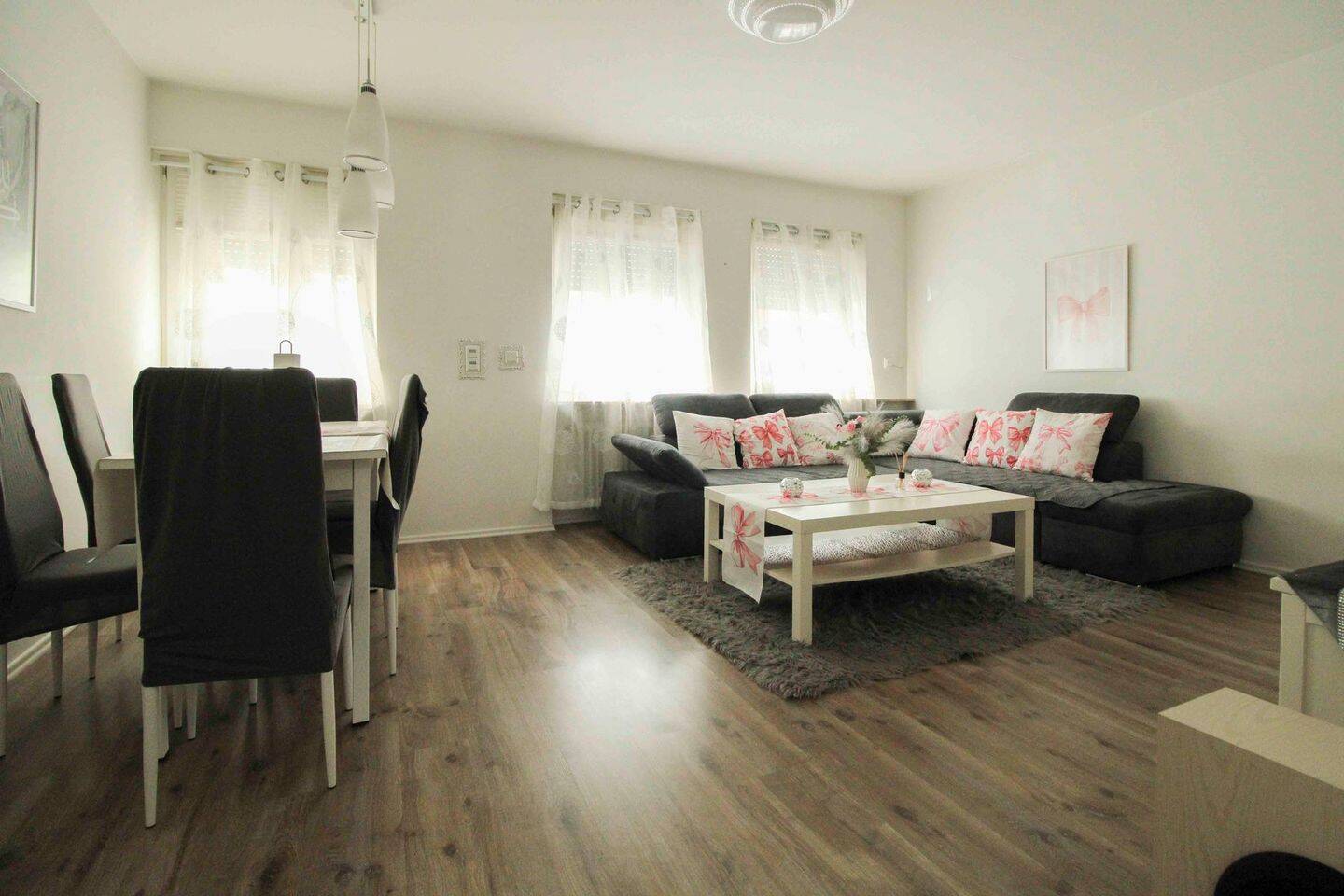 Apartamento de 2 dormitorios en Nuremberg, Germany No. 275512