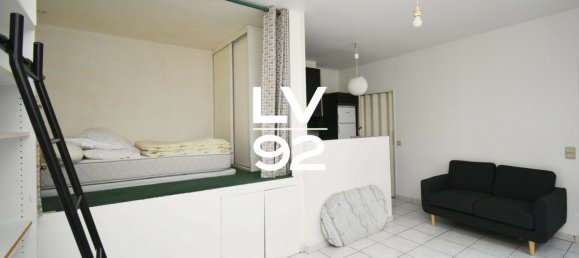 Studio à Paris, France No. 175607 7