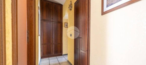 2 bedrooms Apartment in Chieri, Italy No. 259801 9