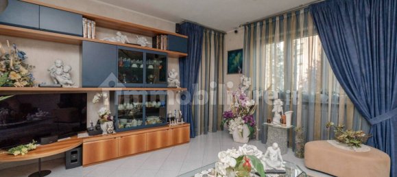 3 Schlafzimmer Wohnung in Beinasco, Italy, Nr. 313213 3