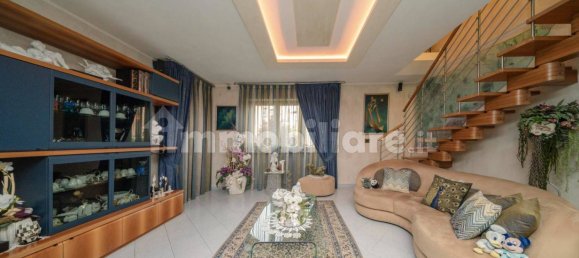 3 Schlafzimmer Wohnung in Beinasco, Italy, Nr. 313213 9