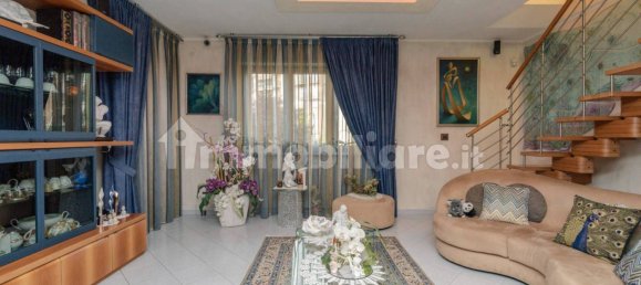 3 Schlafzimmer Wohnung in Beinasco, Italy, Nr. 313213 2