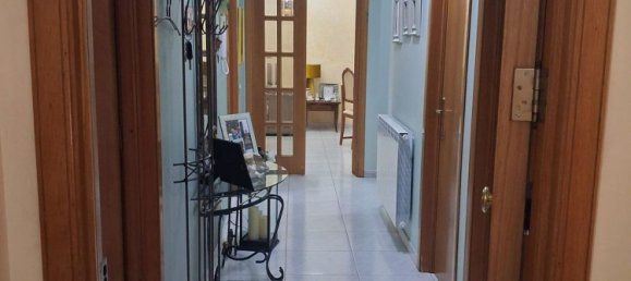 5 bedrooms Apartment in Adrano, Italy No. 317661 2