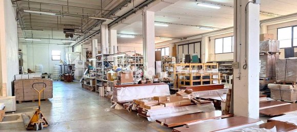 Armazém de 5 divisões em Montecassiano, Italy N.º 78950 11