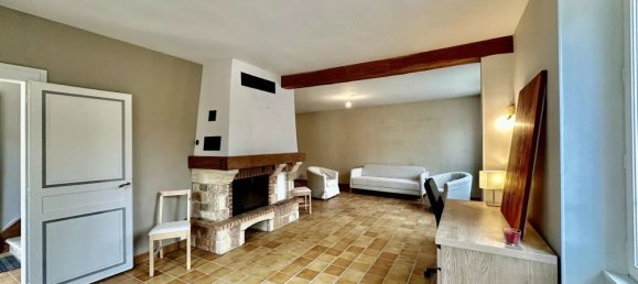 6 bedrooms House in Chartres, France No. 157706 2