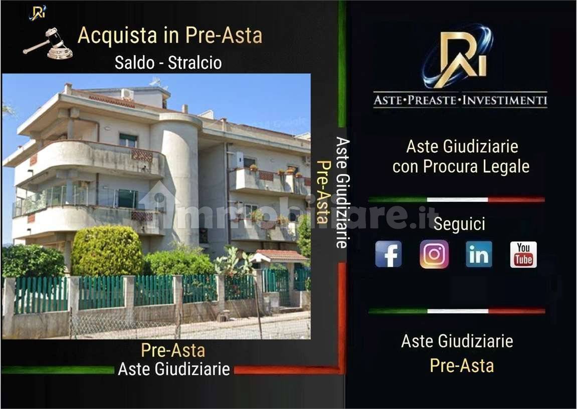 4 bedrooms Apartment in Bianco, Italy No. 187422