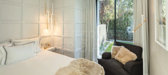 5 bedrooms Villa in Marbella, Spain No. 96711 23