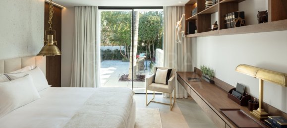 5 bedrooms Villa in Marbella, Spain No. 96711 21