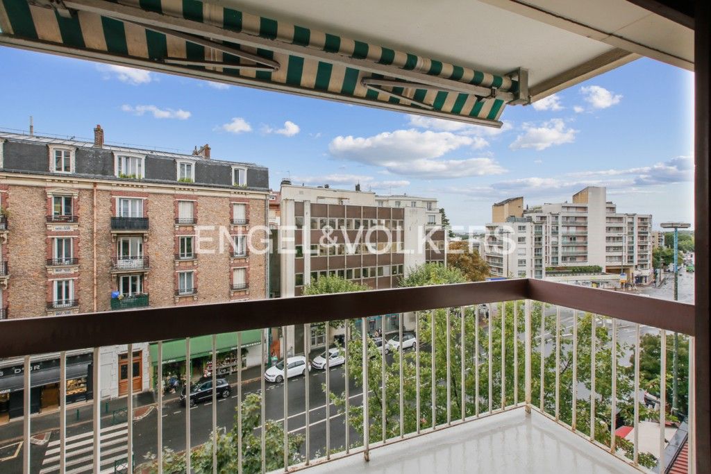 2 bedrooms Apartment in Nogent-sur-Marne, France No. 171619
