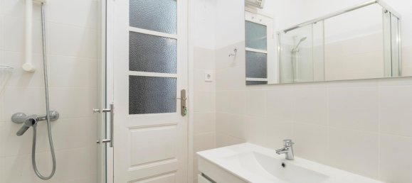 6 bedrooms Building in Porto, Portugal No. 112361 14