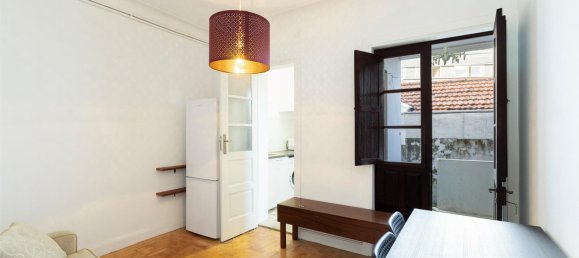 6 bedrooms Building in Porto, Portugal No. 112361 3