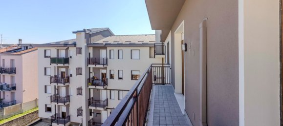 3 rooms Apartment in Nerviano, Italy No. 94617 38