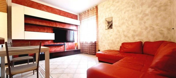 2 bedrooms Apartment in Voghera, Italy No. 303065 8