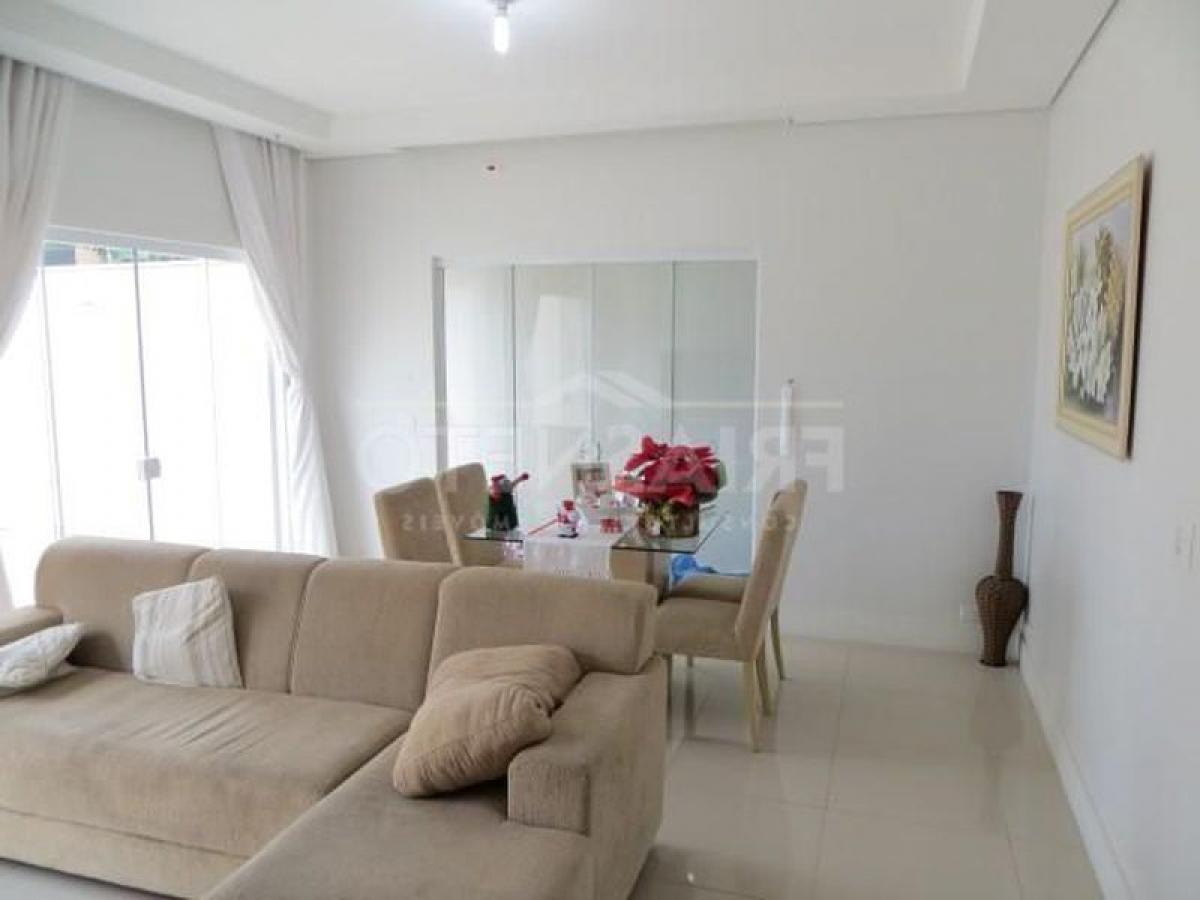 Дом с 3 спальнями в Сан-Паулу, Бразилия № 566873