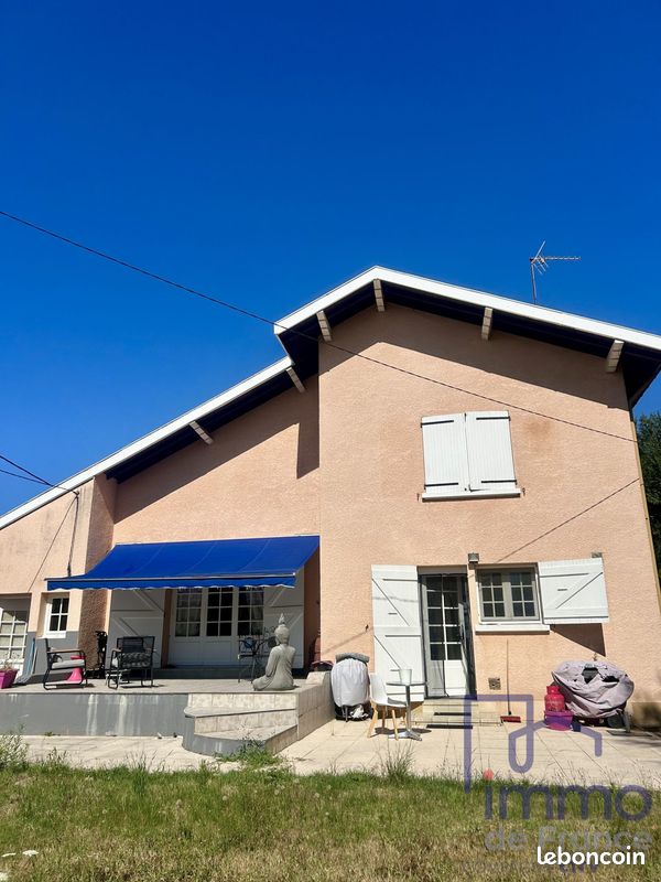 3 Schlafzimmer Haus in Veauche, France, Nr. 289603