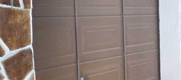 5 bedrooms House in Meyzieu, France No. 192066 12