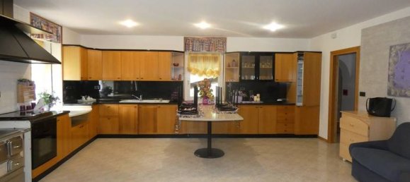 6 bedrooms House in Sella Giudicarie, Italy No. 114492 9