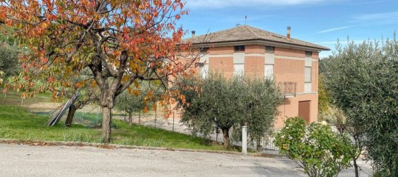 6 rooms Castles in Mogliano, Italy No. 102480 47