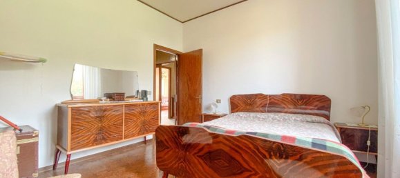 6 rooms Castles in Mogliano, Italy No. 102480 27