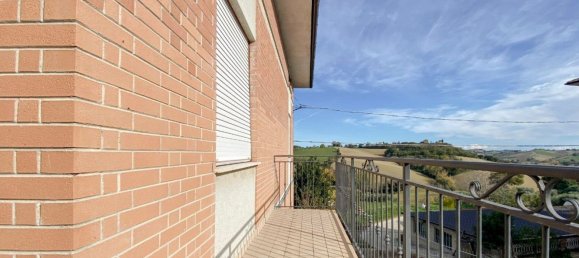 6 rooms Castles in Mogliano, Italy No. 102480 11