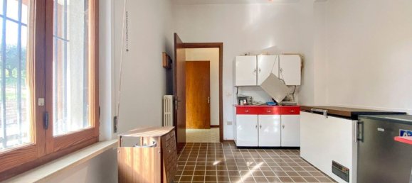 6 rooms Castles in Mogliano, Italy No. 102480 30