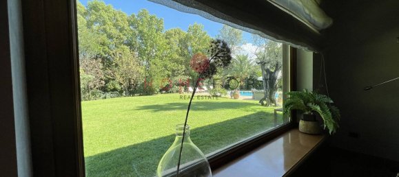 4 bedrooms Villa in Rome, Italy No. 114762 8