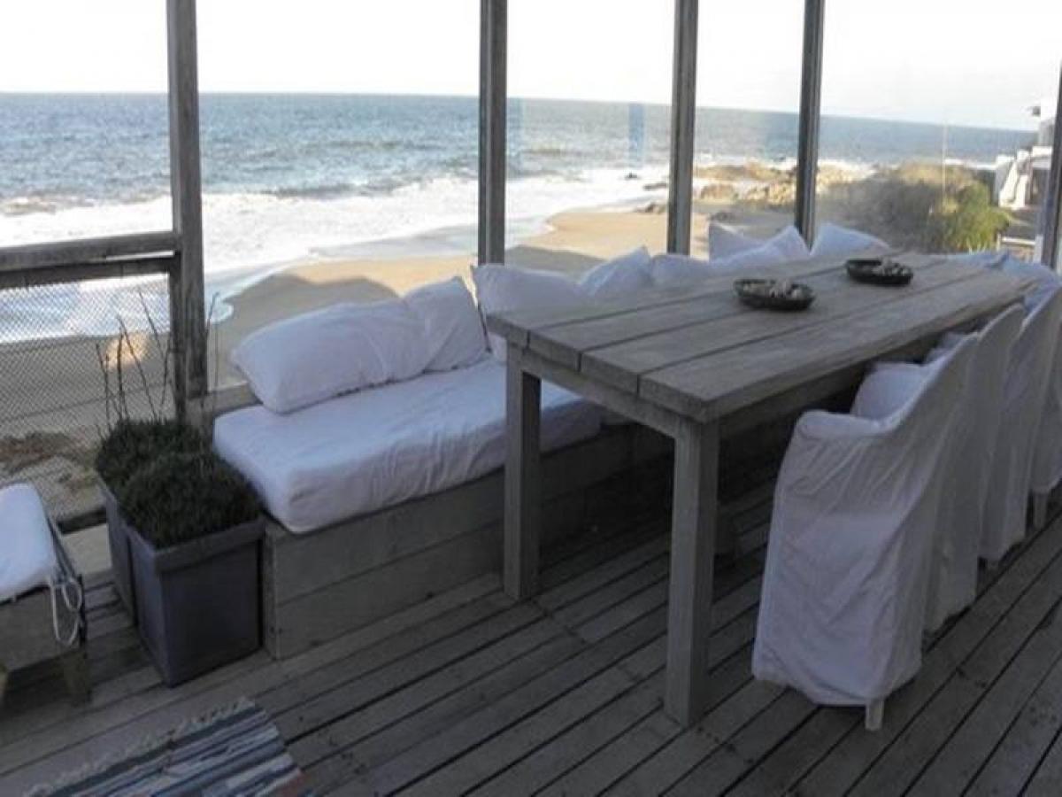 4 bedrooms House in Maldonado, Uruguay No. 11905