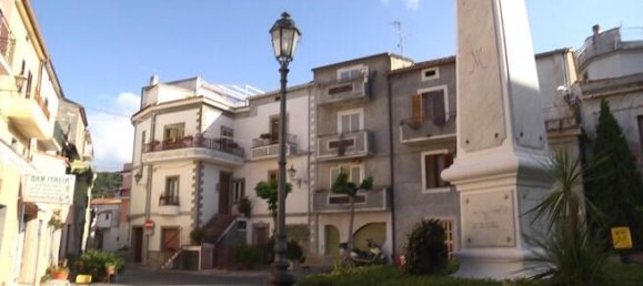 2 Schlafzimmer Haus in Santa Maria del Cedro, Italy, Nr. 54288 29