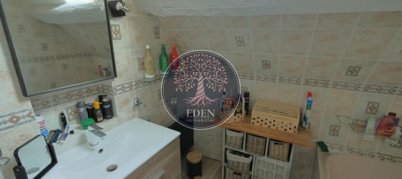 4 bedrooms House in Dreux, France No. 73881 3