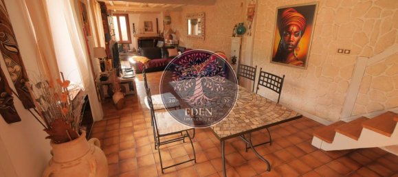 4 bedrooms House in Dreux, France No. 73881 2