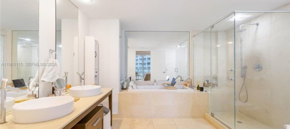 2 Schlafzimmer Gewerbliche Immobilien in Miami, USA, Nr. 614364 14