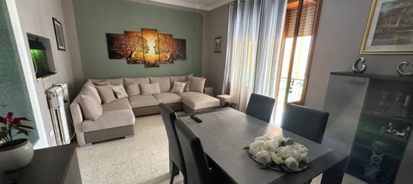 3 Schlafzimmer Wohnung in Salerno, Italy, Nr. 315562 5