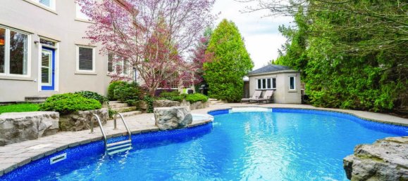 4 bedrooms House in Mississauga, Canada No. 853 3