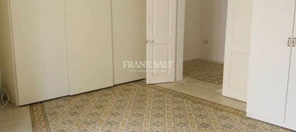 2 bedrooms Townhouse in Sliema, Malta No. 9934 5