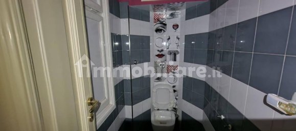 Квартира с 3 спальнями в Рим, Италия № 315150 8