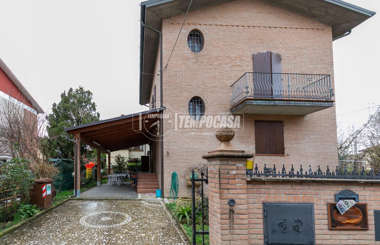 5-Zimmer Villa in Crevalcore, Italy, Nr. 139634