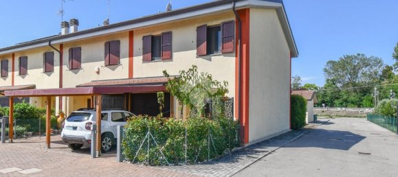 3 bedrooms Apartment in Poggio Renatico, Italy No. 320824 2