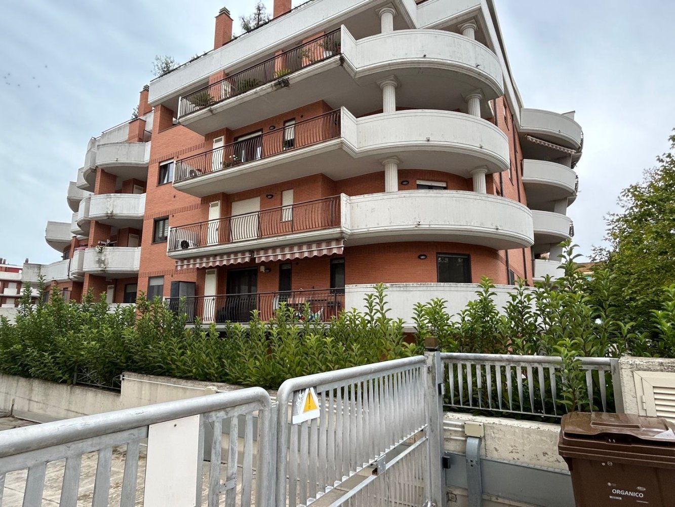 Квартира с 4 комнатами в Васто, Италия № 136654