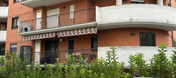 Квартира с 4 комнатами в Васто, Италия № 136654 2