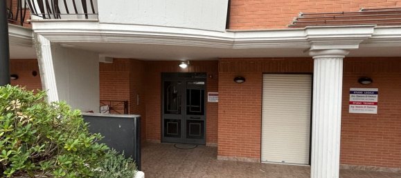 Квартира с 4 комнатами в Васто, Италия № 136654 4