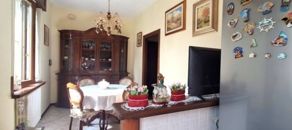 4 bedrooms Apartment in Santa Giuletta, Italy No. 360864 6
