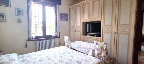 4 bedrooms Apartment in Santa Giuletta, Italy No. 360864 13